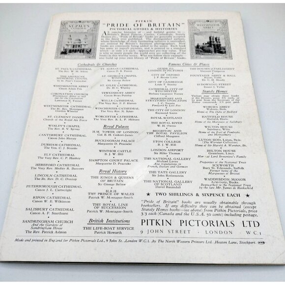 PIctorial History of Buckingham Palace The Queens London Home Vintage Pamphlet - Picture 10 of 11